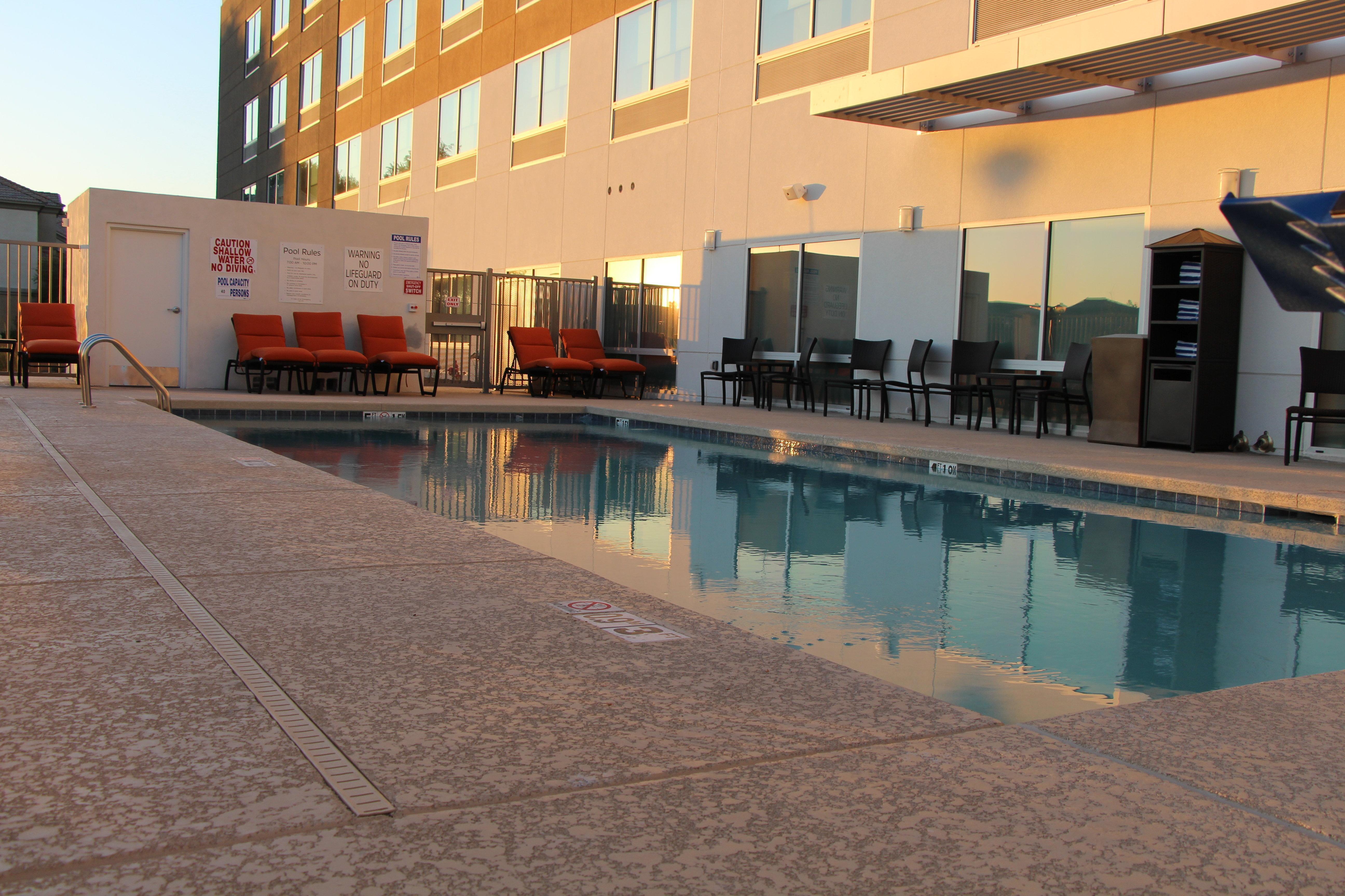 Holiday Inn Express & Suites - Phoenix - Airport North, An Ihg Hotel Exterior foto